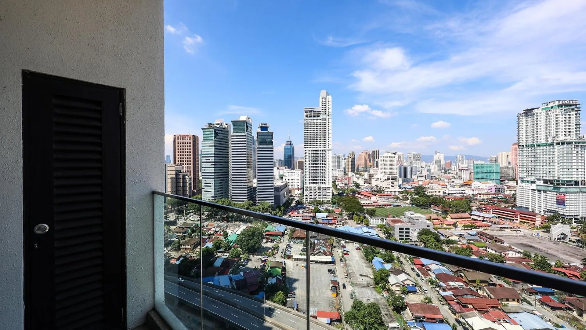 188 Suites Klcc By Bliss Home Kuala Lumpur 0*,